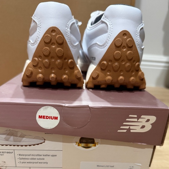 New Balance White and Tan Women's Shoes Size 6 - Picture 5 of 5